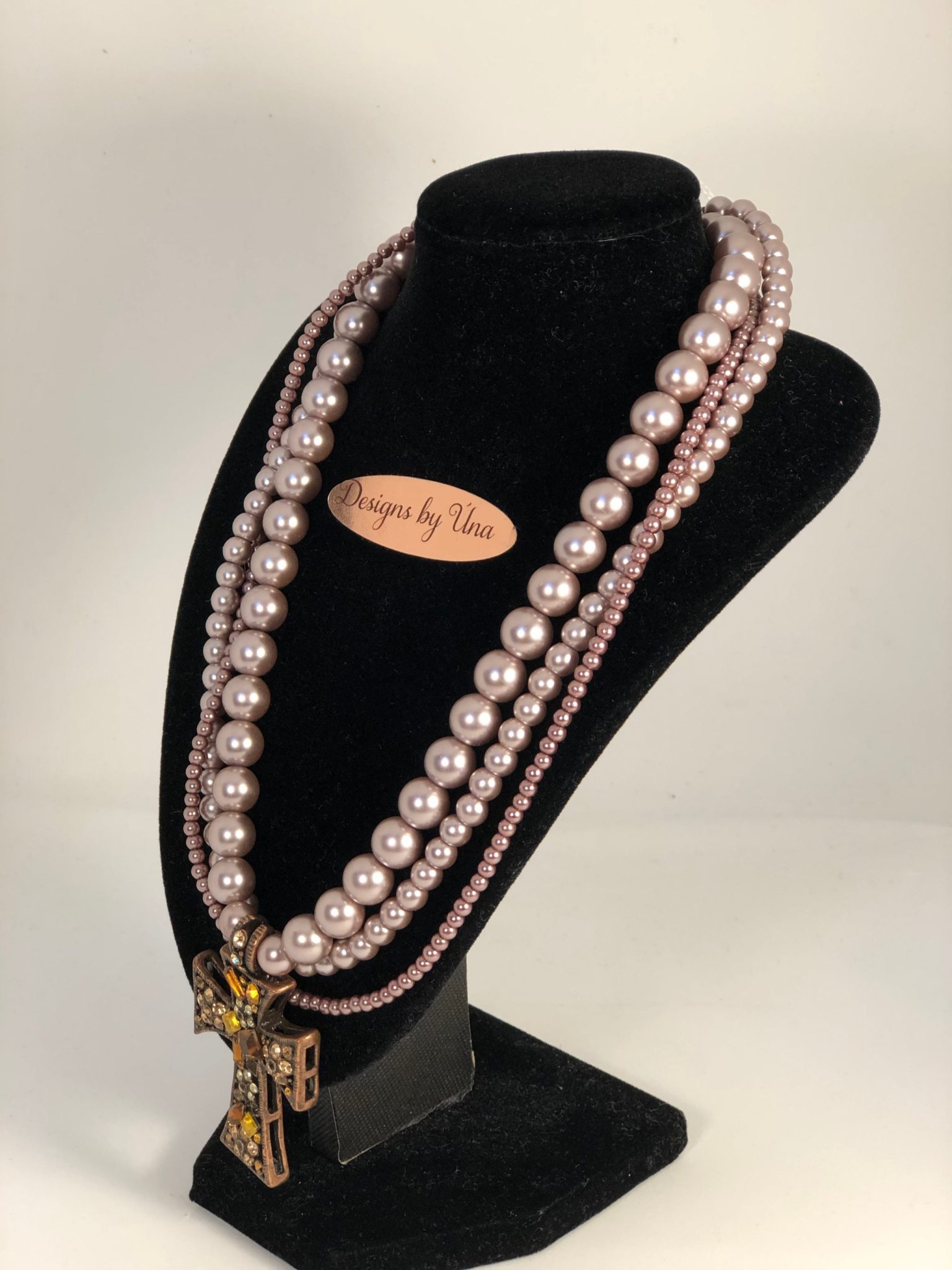 Champagne Coloured Pearl 3 Strand Necklace - Image 2