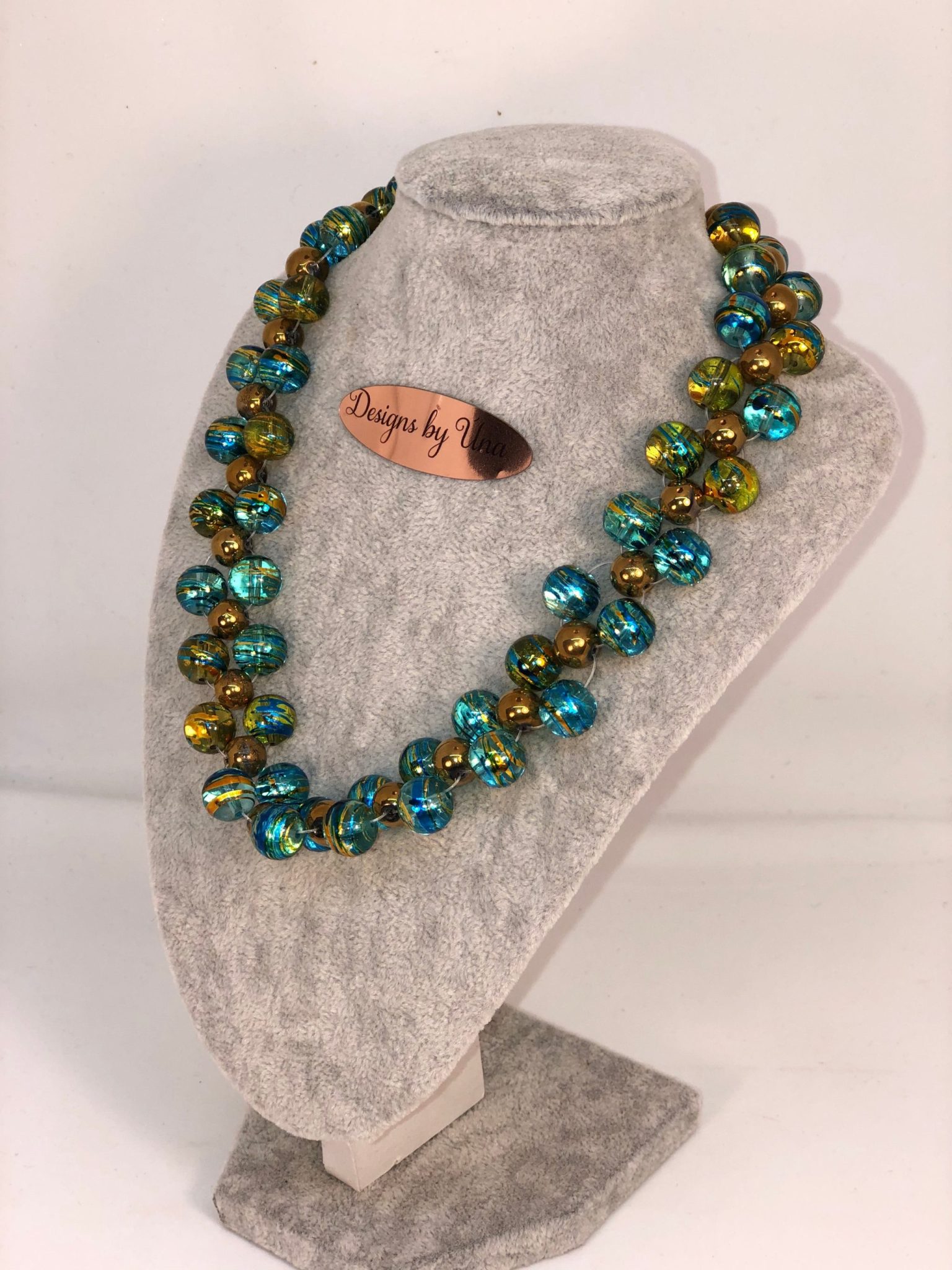 Elegant Glass Bead and Gold Choker. - Image 2