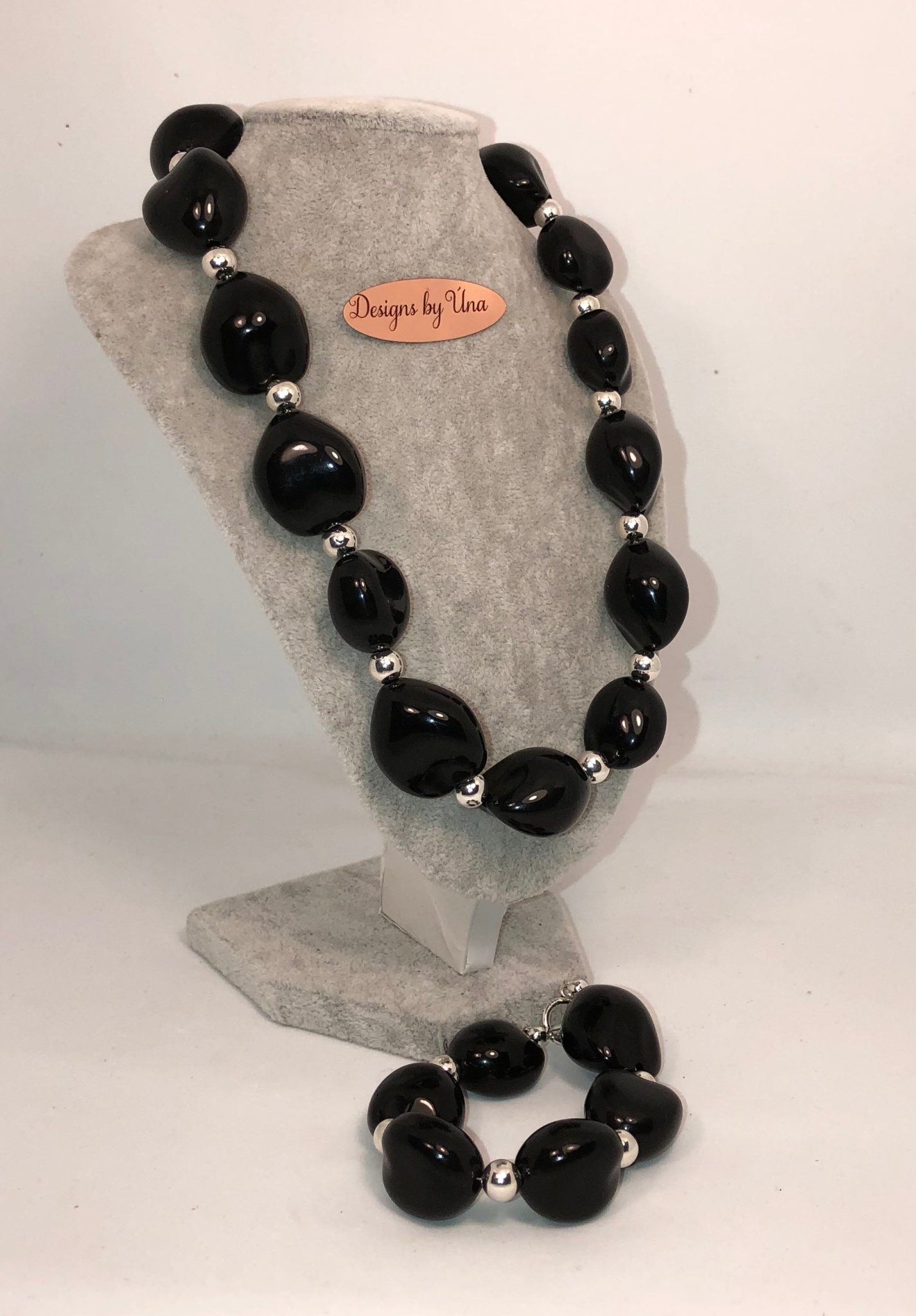 Dressy black & silver necklace & bracelet set. - Image 2