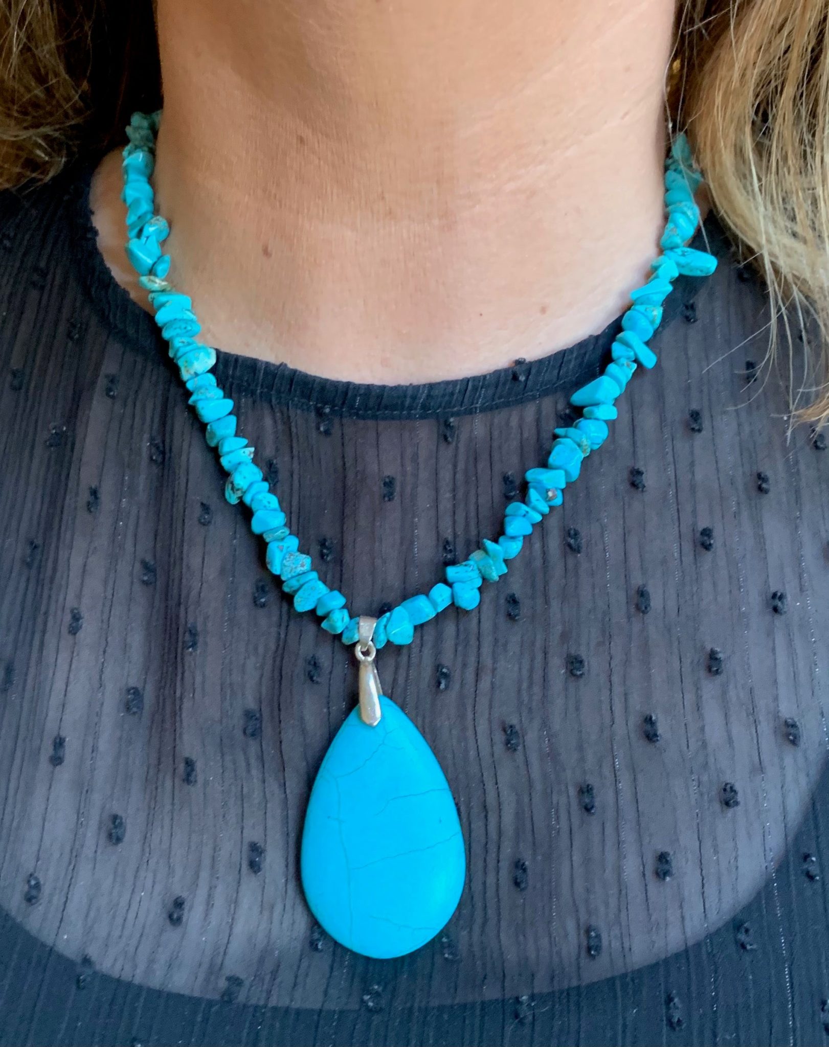 Turquoise pendant necklace